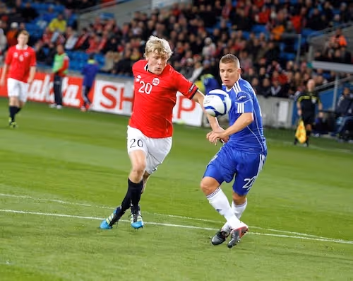 Jonathan Parr som spiller fotball